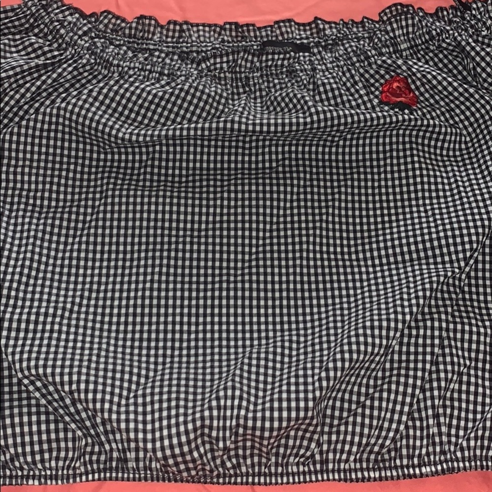 Cropped off the shoulders blouse